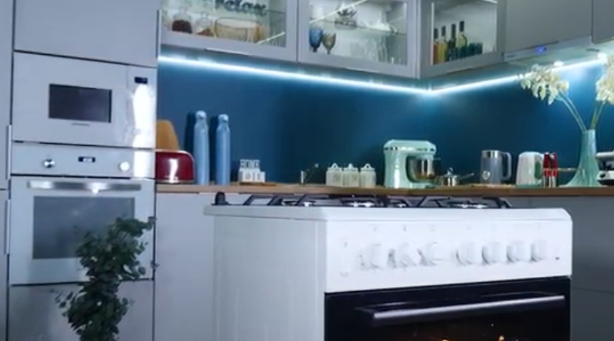 Видеообзор на газовую плиту с электрической духовкой MAUNFELD MGC60ECW04