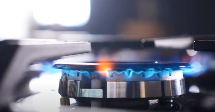 Видеообзор на газовую плиту с электрической духовкой MAUNFELD MGC60ECGR05