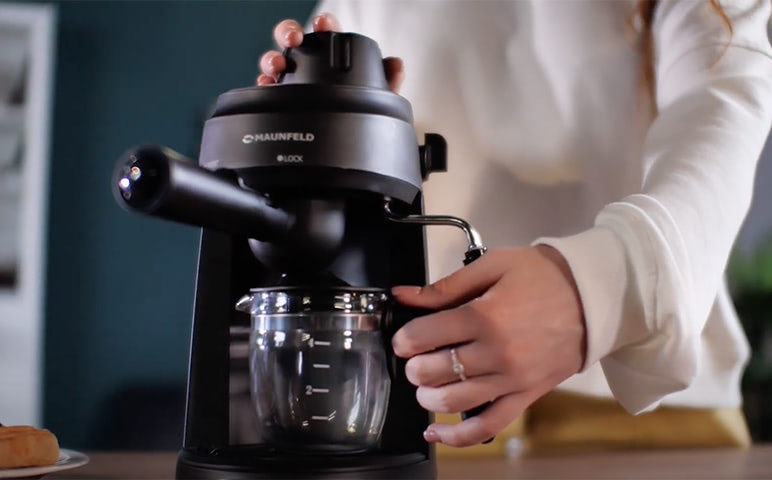 Видеообзор кофемашины рожкового типа MAUNFELD MF-721S PRO