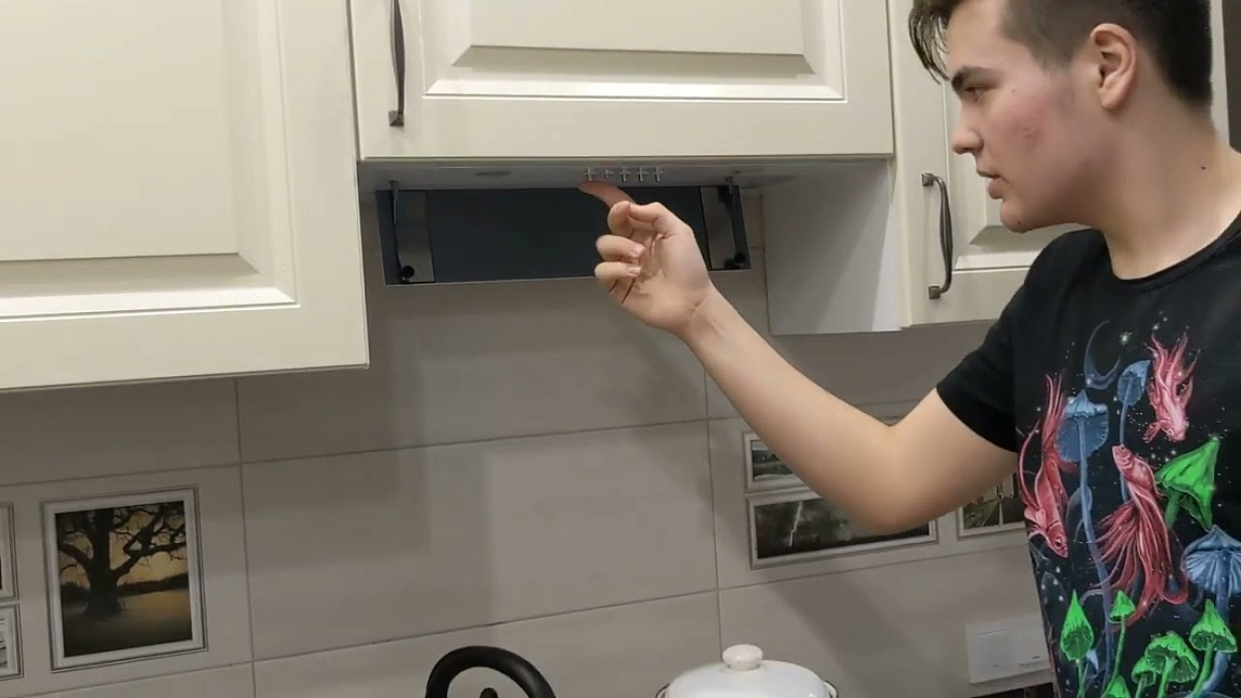 Обзор на вытяжку MAUNFELD TRAPEZE 601GG