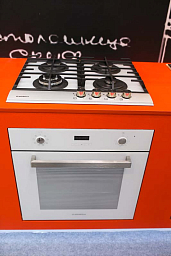 Духовой шкаф Maunfeld MEOM.678W