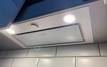 Видеообзор на кухонную вытяжку MAUNFELD CROSBY HARDY